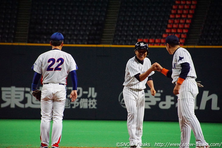 井山敬介さん率いる野球チーム「NEW WALK YANKEES」 vs Brain presents タマキちゃんを応援しよう!!チャリティーゲーム in 札幌ドーム